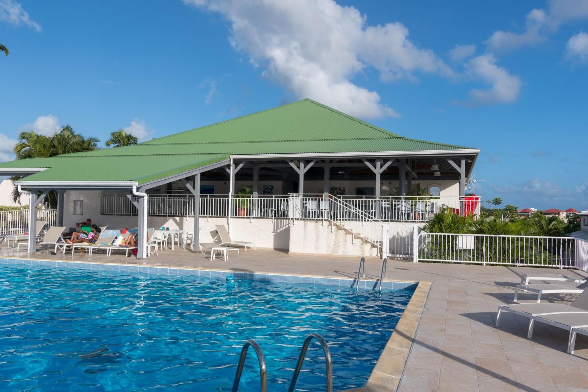 Superbe Studio En Duplex, Vue Sur Mer Et Piscine Le Gosier (Grande-Terre) Exterior foto