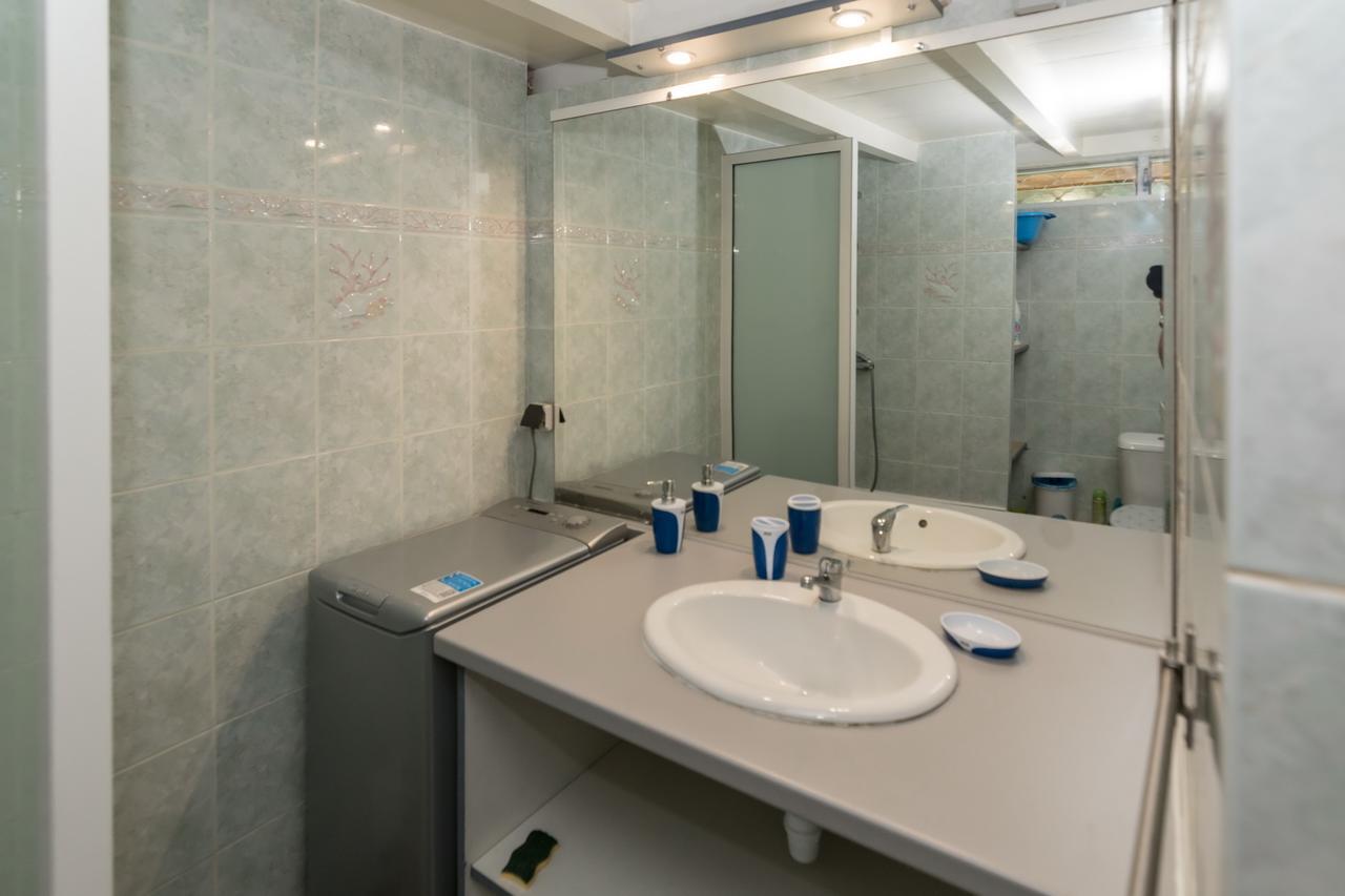 Superbe Studio En Duplex, Vue Sur Mer Et Piscine Le Gosier (Grande-Terre) Exterior foto